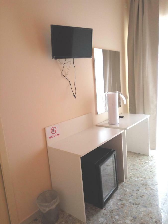 Michelangelo Rooms Catania Bagian luar foto