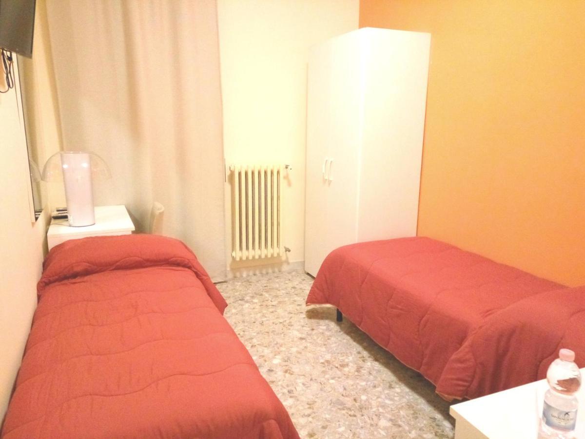 Michelangelo Rooms Catania Bagian luar foto